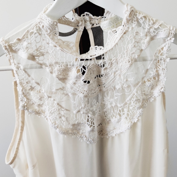 FOREVER 21 XL Cream Lace Top Blouse - Picture 2 of 3